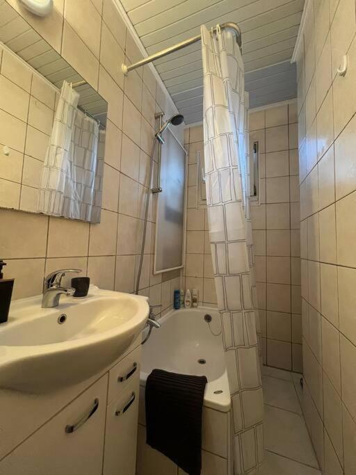 בריסל Cosy Apartment Merode מראה חיצוני תמונה