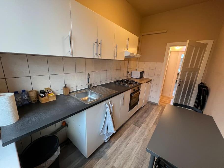 בריסל Cosy Apartment Merode מראה חיצוני תמונה